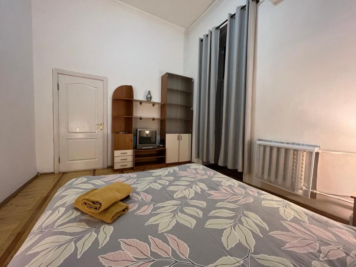 Apartment In The Historic Center Kiev Exteriör bild