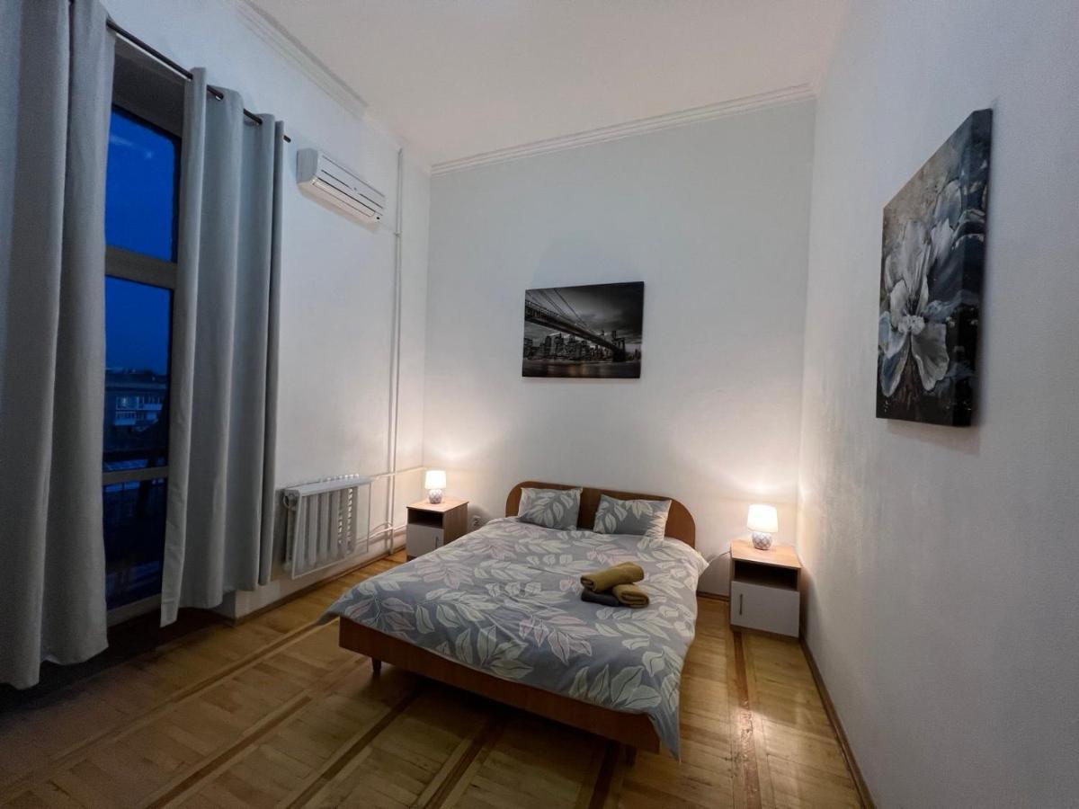 Apartment In The Historic Center Kiev Exteriör bild
