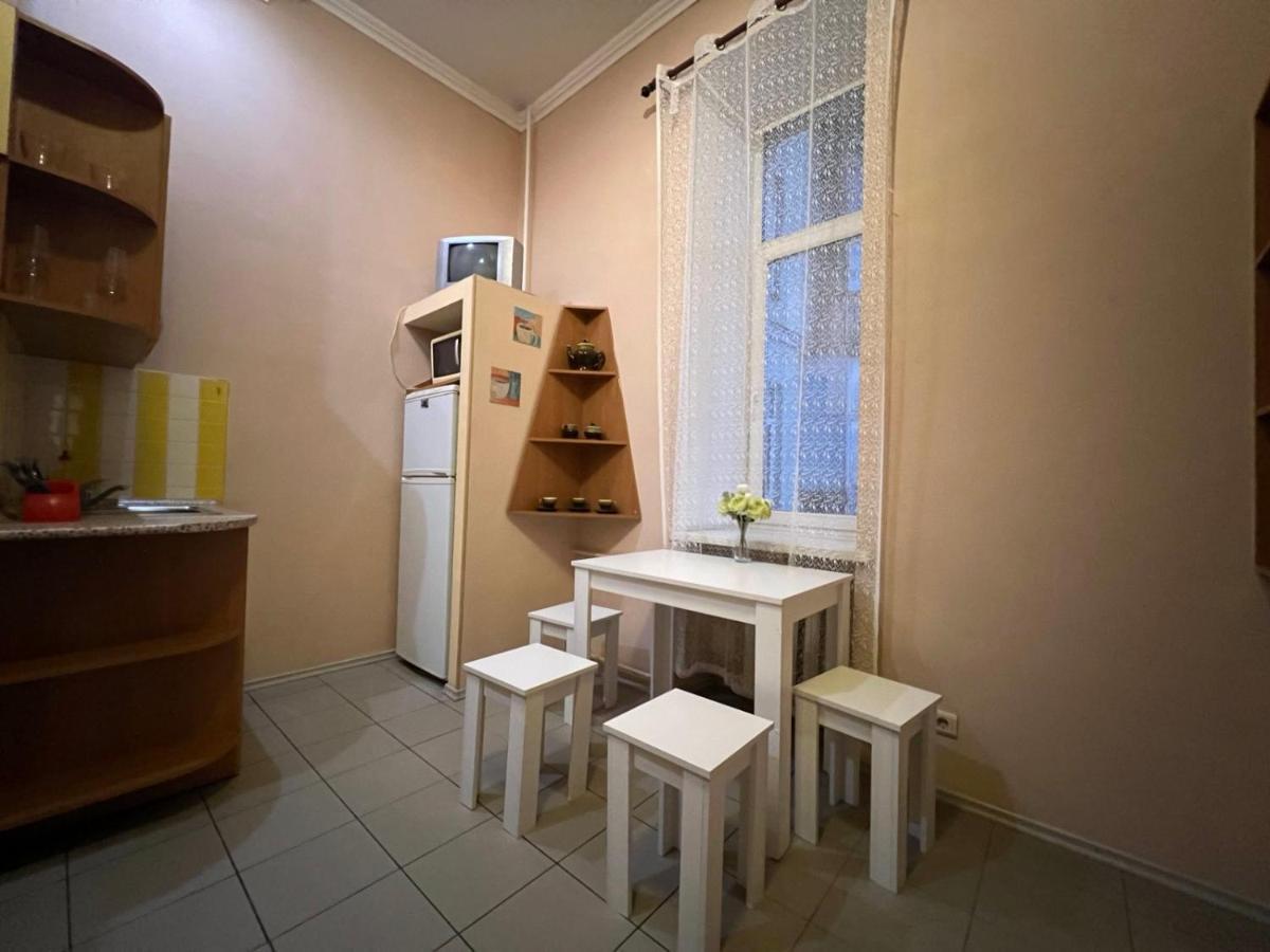 Apartment In The Historic Center Kiev Exteriör bild